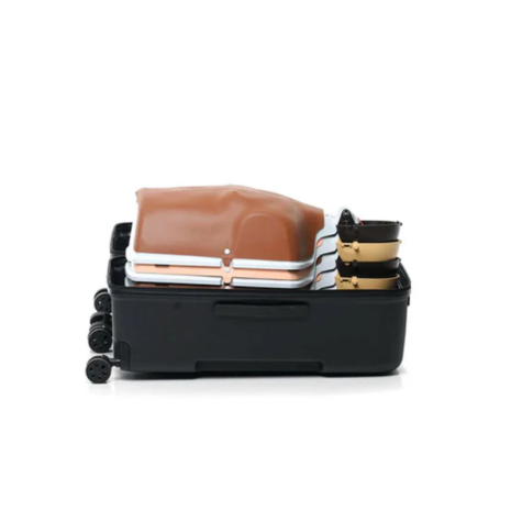 Little Anne 6-pack elustamismannekeen-little-anne-combo-6-pakk-nukud virnastatud kohvrisse