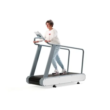 motion-sprint-900-sl-jooksulint Naine kõnnib Motion Sprint 900 SL jooksulindil